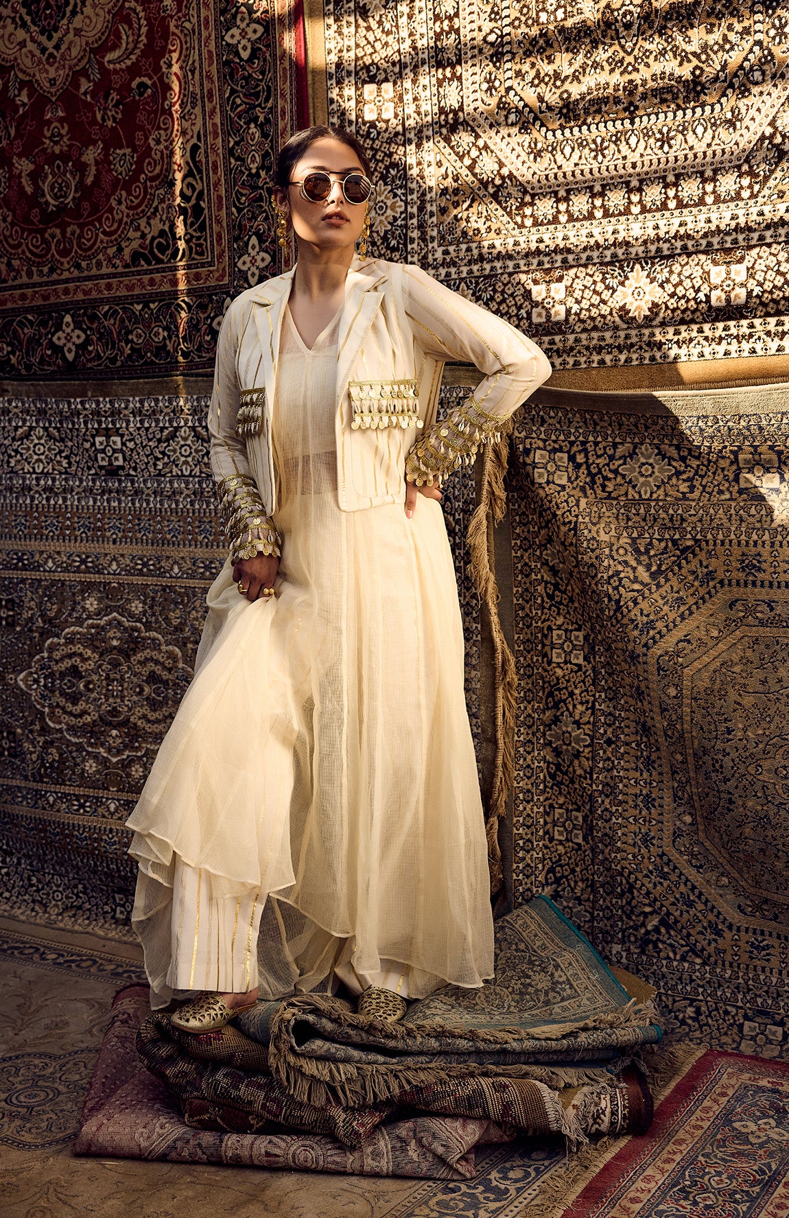 DEVI DRAPE IVORY 4 PIECE SET   -   DD 03